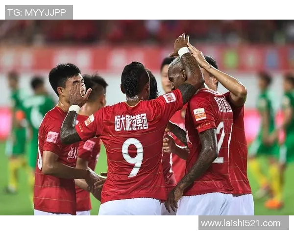 塞维利亚官方宣布耶罗加盟，球队实力再添强援